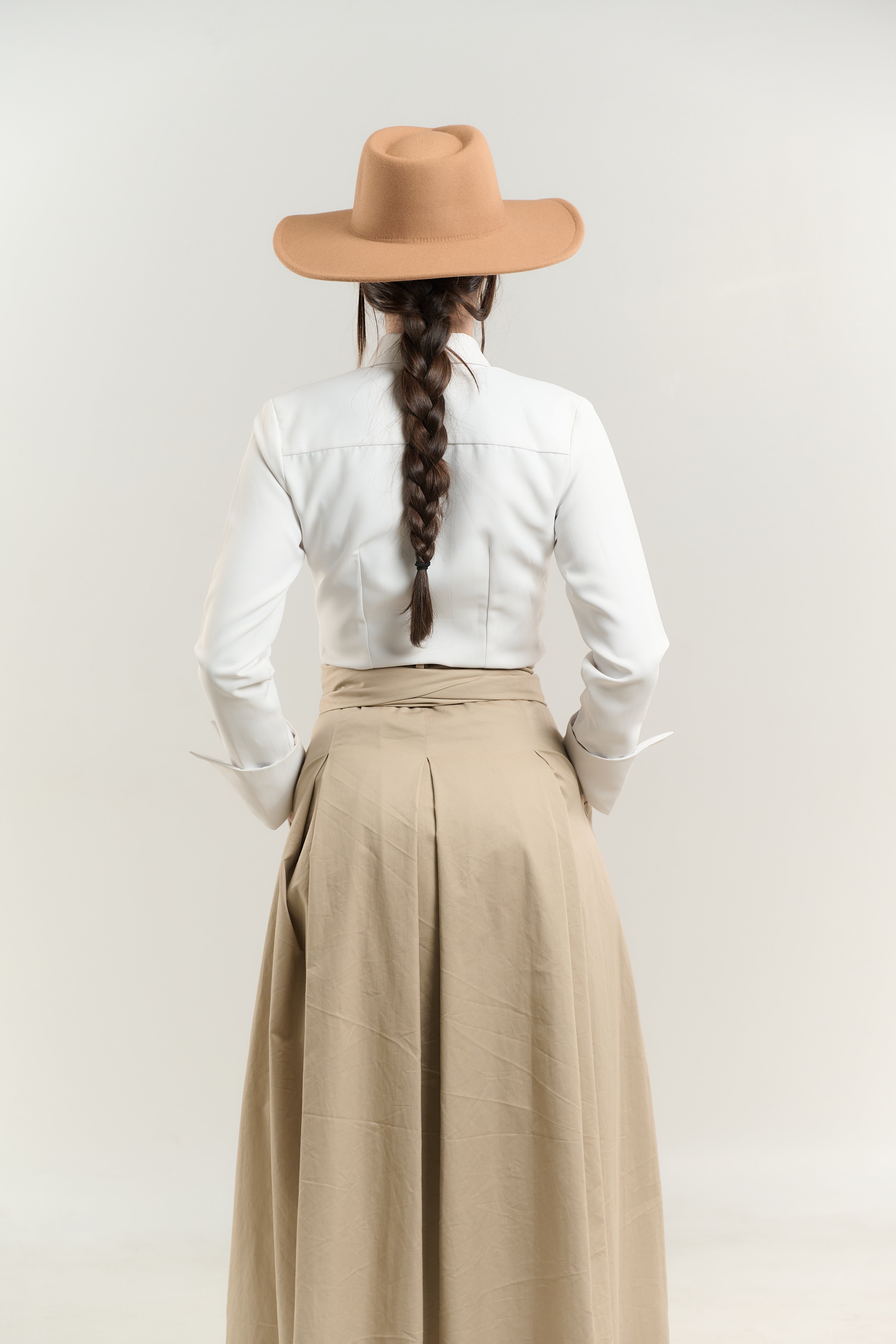 TRENCH SKIRT WITH WHITE SHIRT