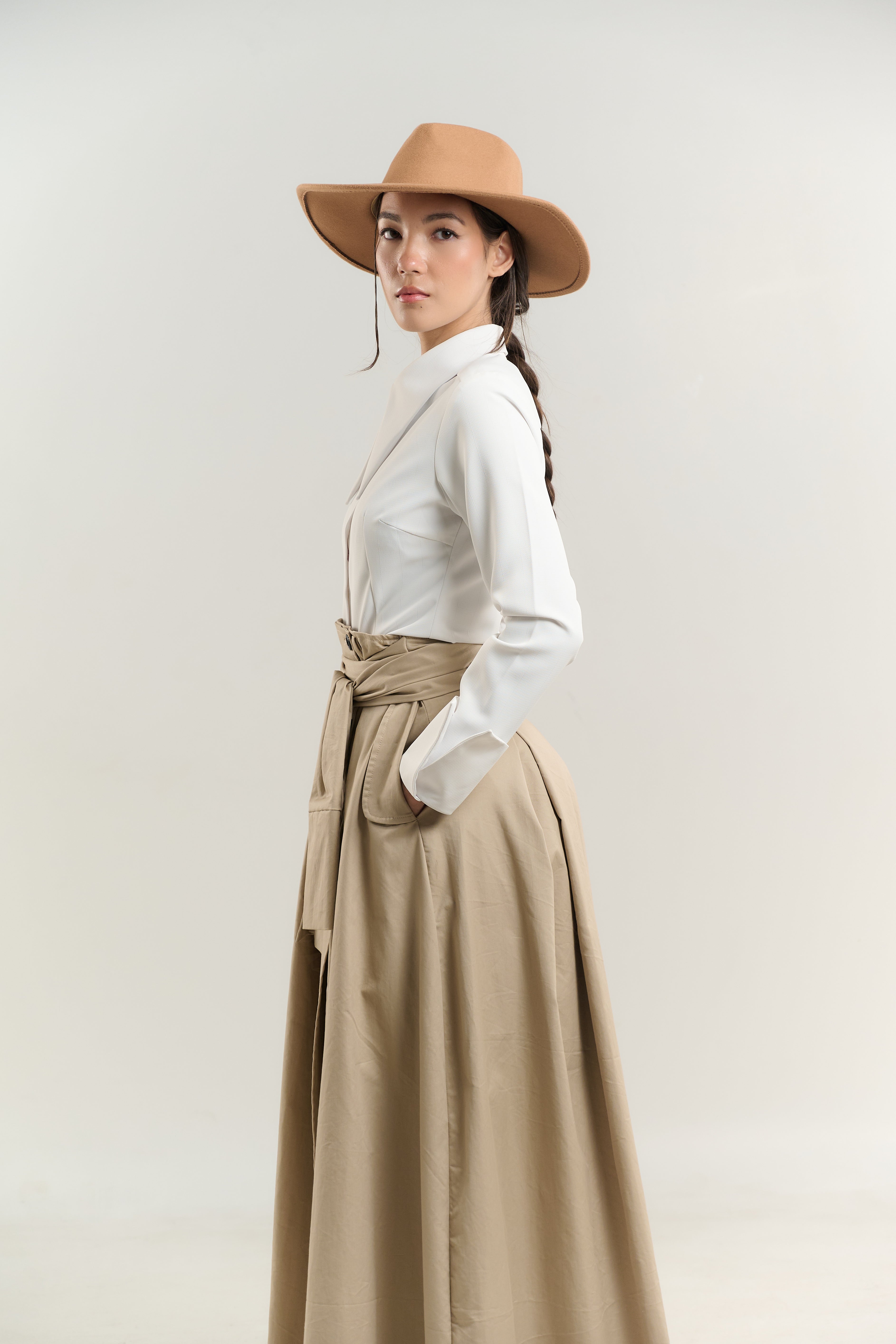 TRENCH SKIRT WITH WHITE SHIRT