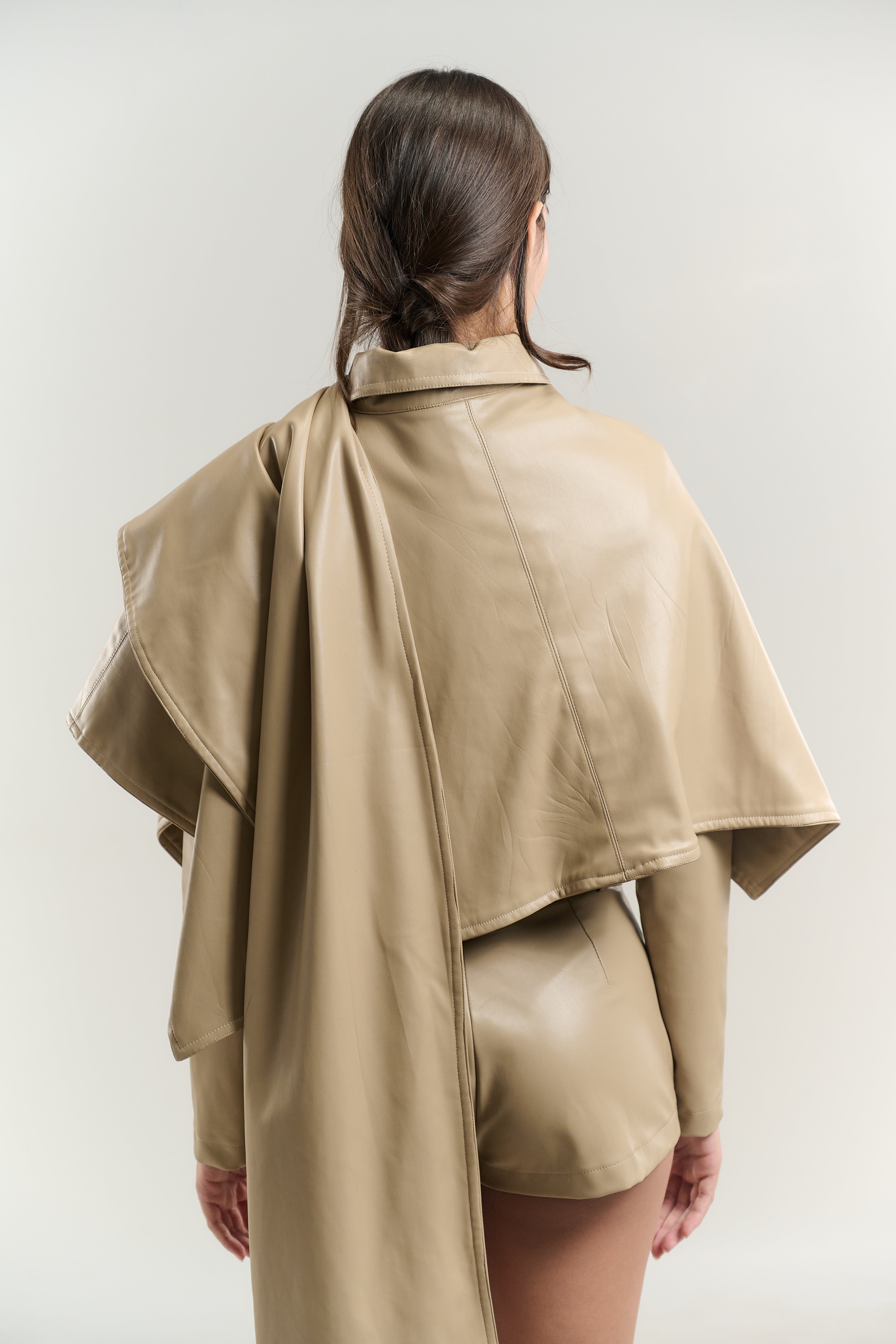 BELGIAN SET CREAM LEATHER WITH SCARF