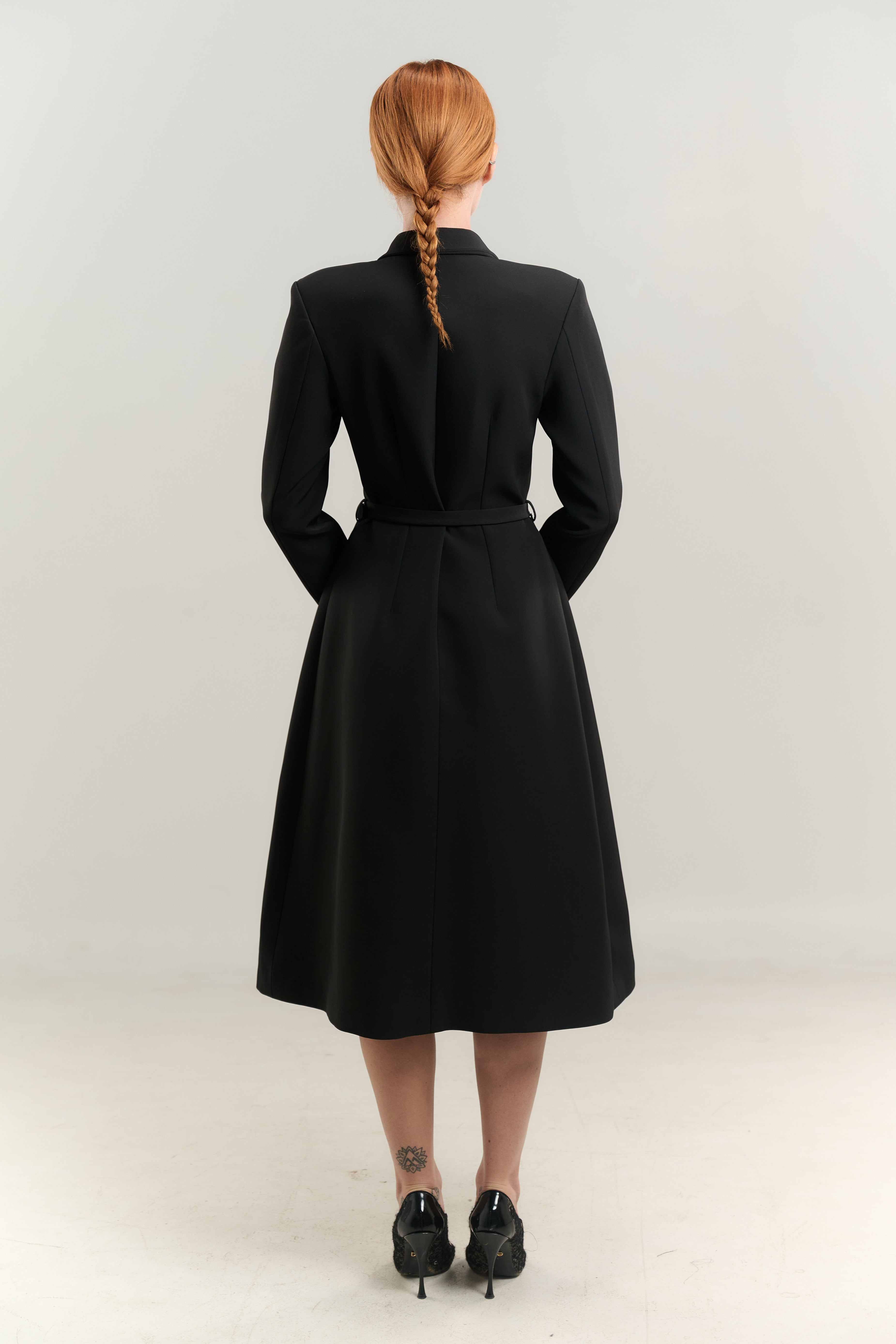 BLACK STRAIGHT COAT HIGH ROUND COLLAR WITH BELT SINGLE BREASTED HIDDEN BUTTON