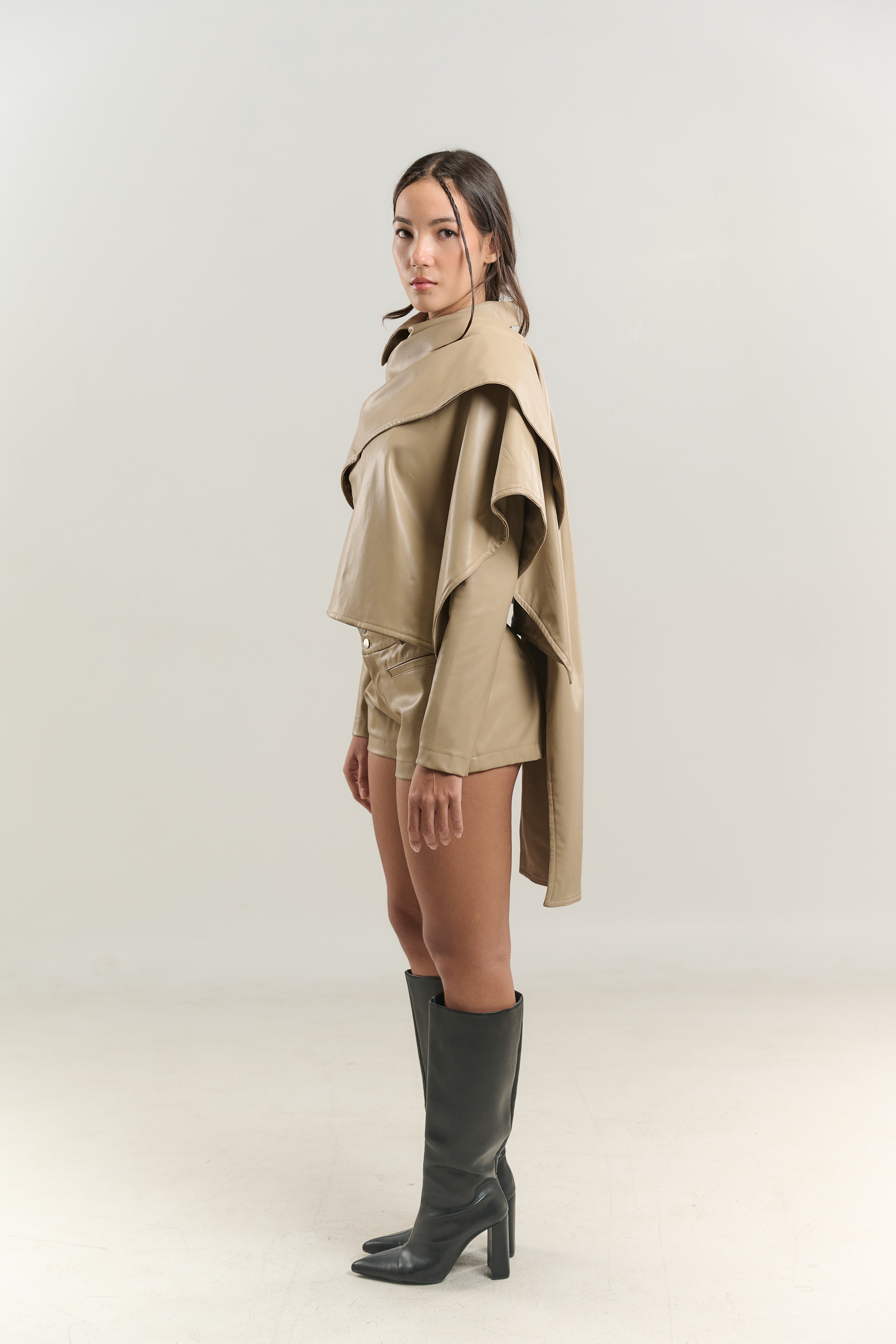 BELGIAN SET CREAM LEATHER WITH SCARF