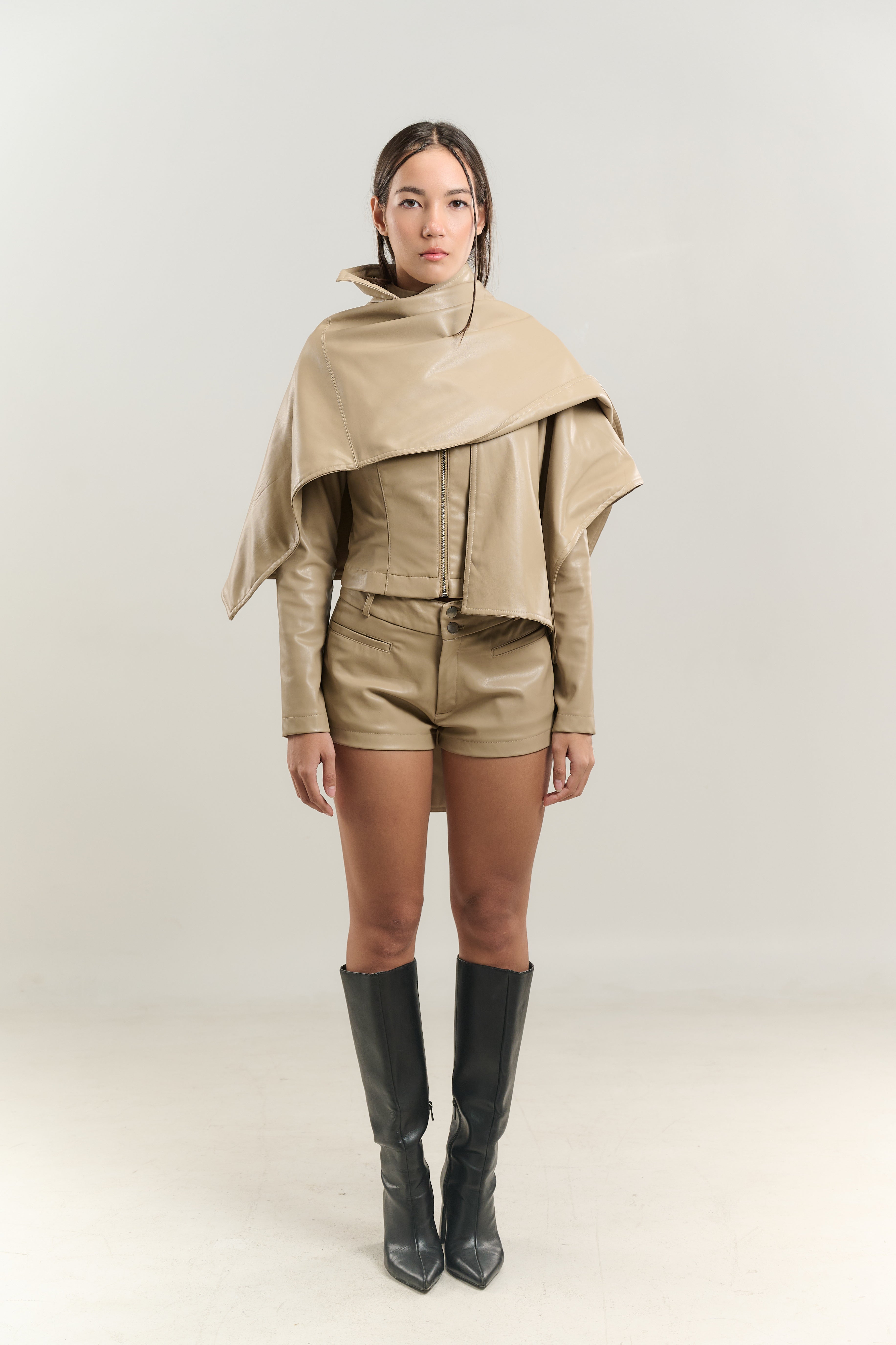 BELGIAN SET CREAM LEATHER WITH SCARF