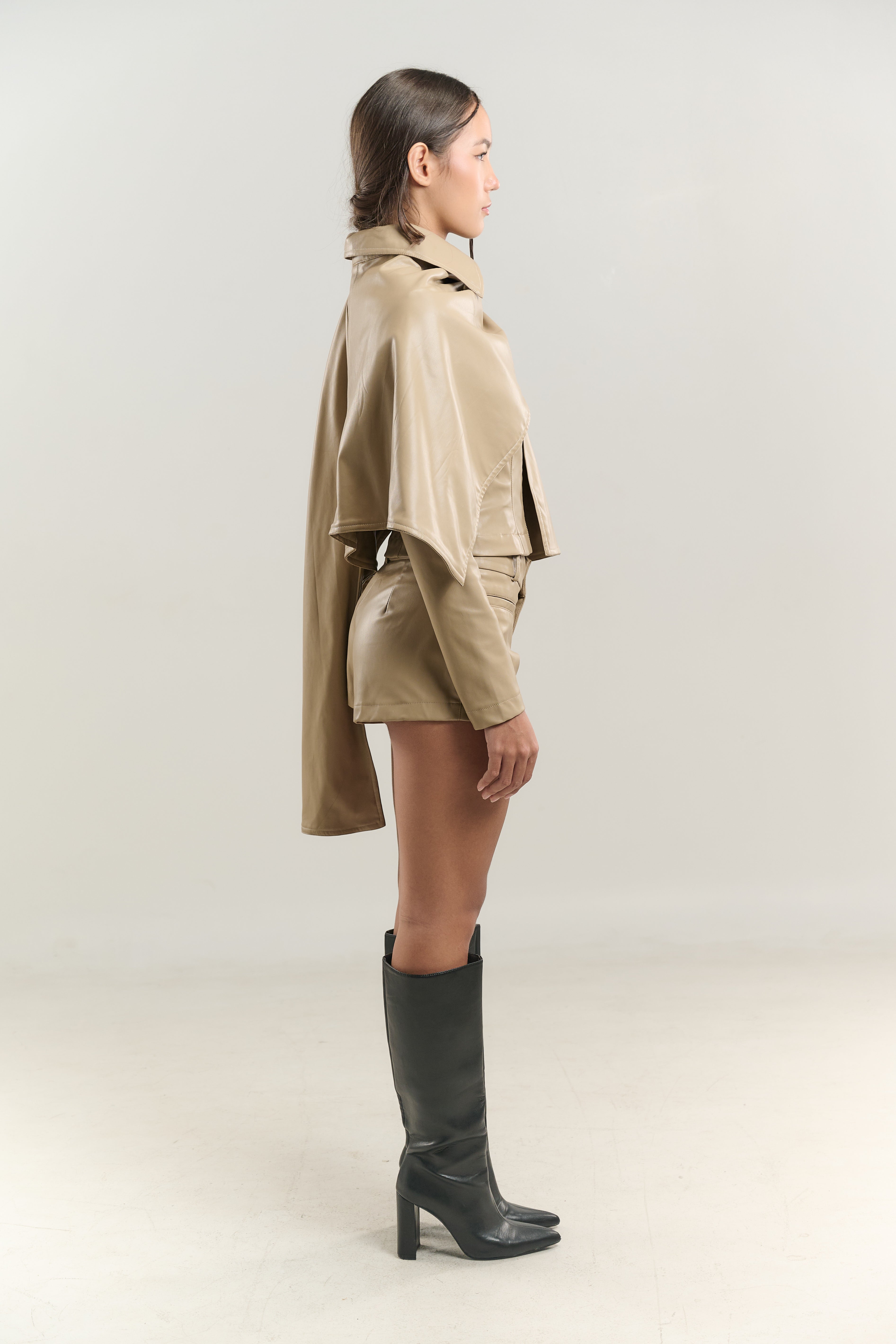 BELGIAN SET CREAM LEATHER WITH SCARF