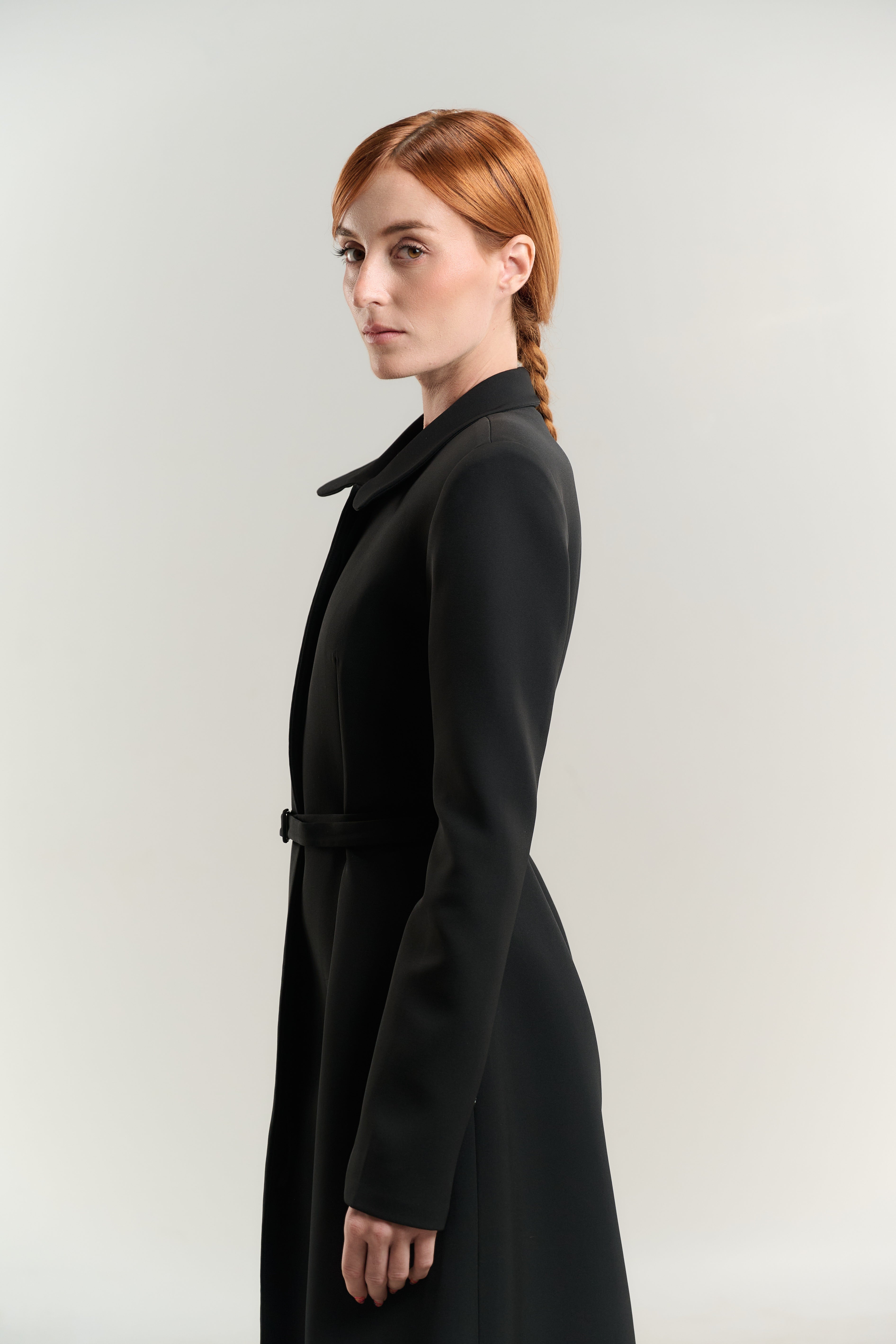 BLACK STRAIGHT COAT HIGH ROUND COLLAR WITH BELT SINGLE BREASTED HIDDEN BUTTON