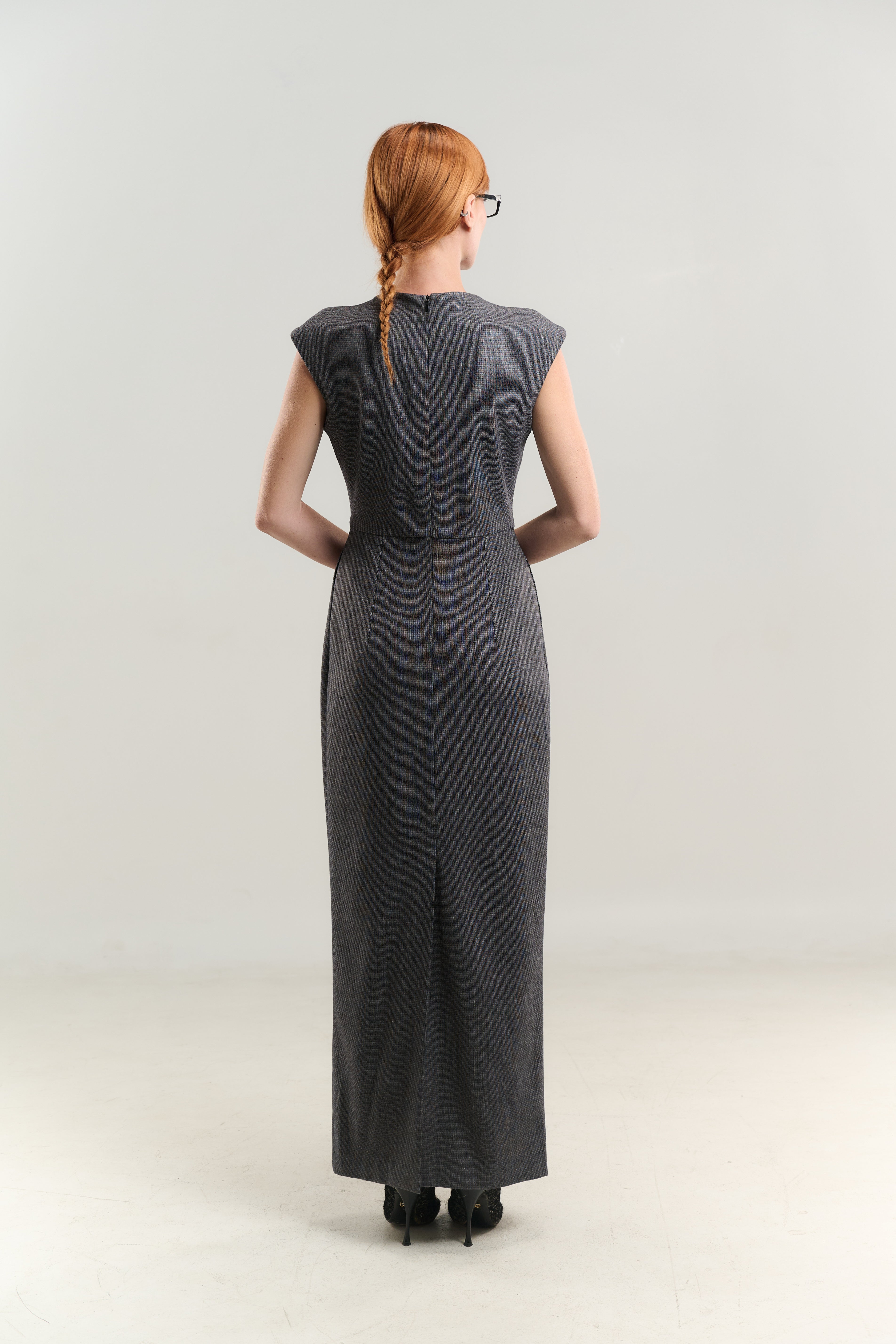 STRAIGHT DRESS CAP SLEEVES U-NECKLINE