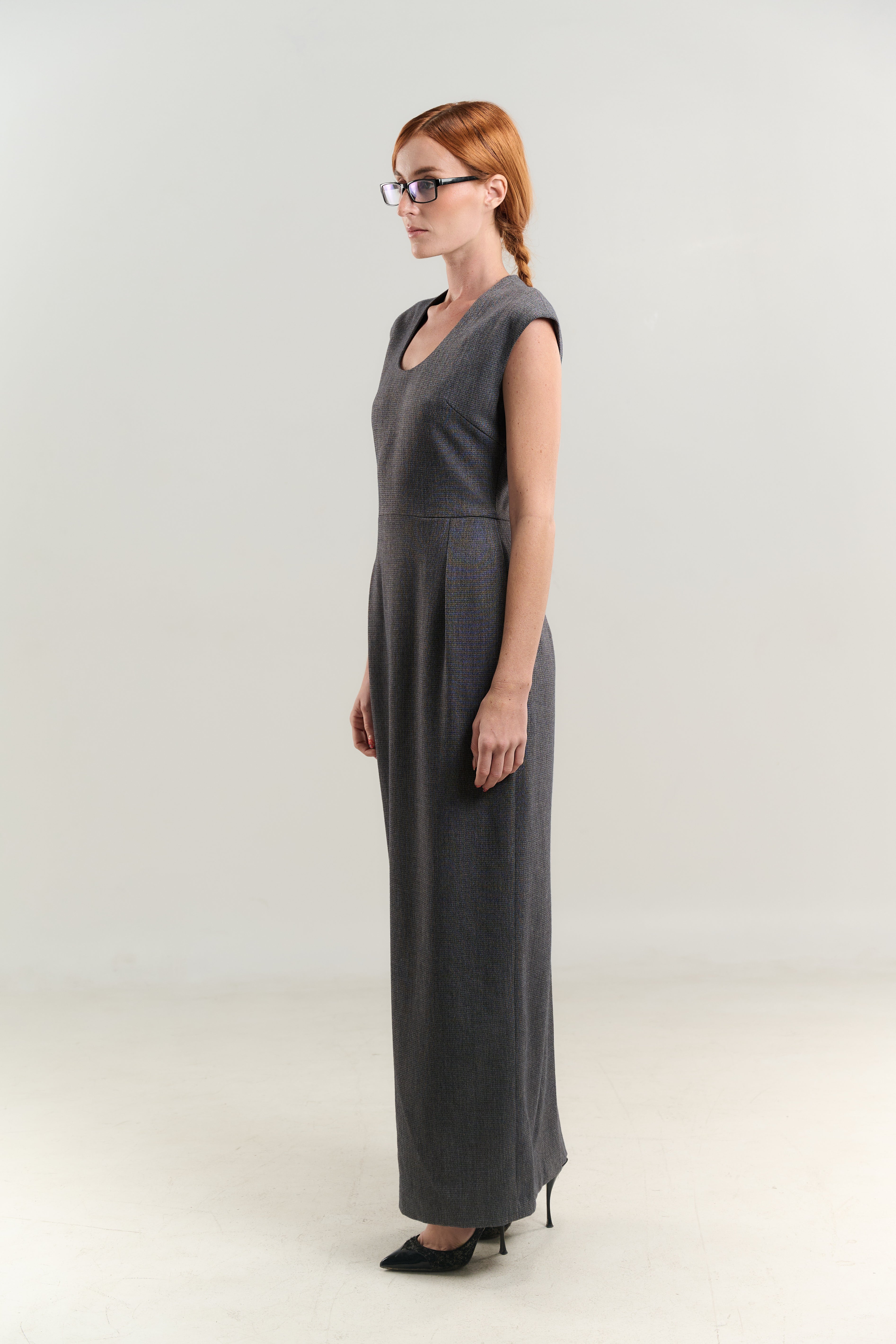 STRAIGHT DRESS CAP SLEEVES U-NECKLINE